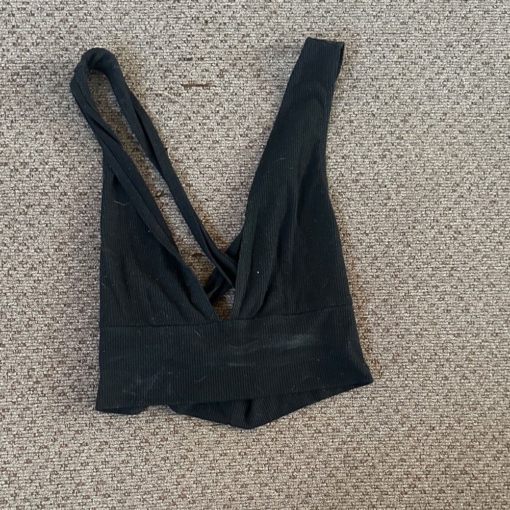 SHEIN Black Ribbed Crop Top